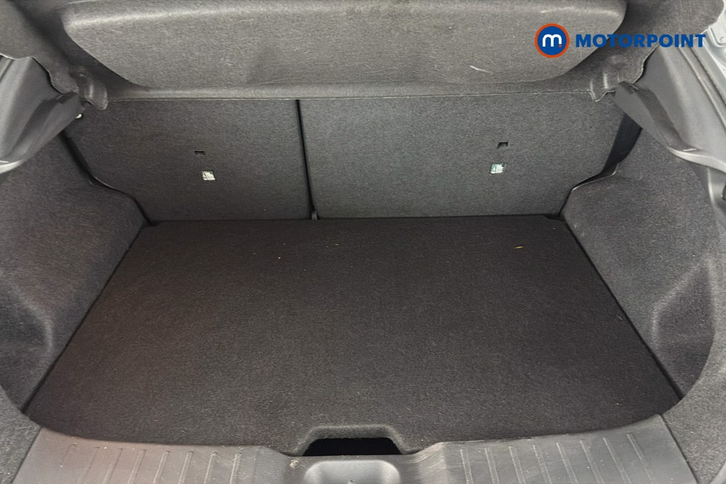 Nissan Juke N-Connecta Manual Petrol SUV - Stock Number (1658426) - 33rd supplementary image