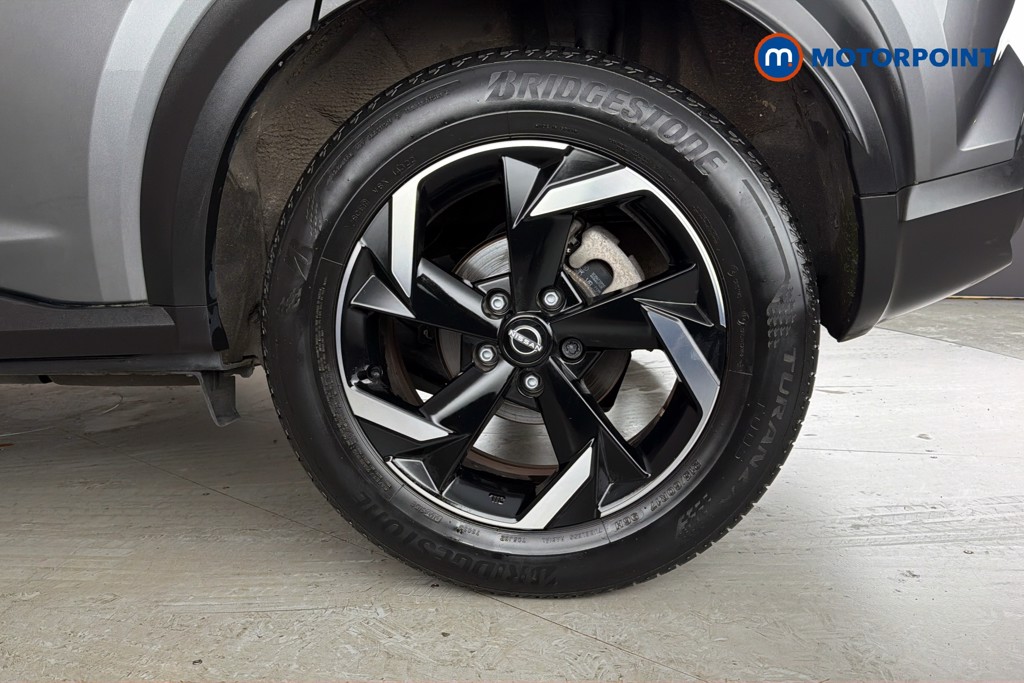 Nissan Juke N-Connecta Manual Petrol SUV - Stock Number (1658426) - 48th supplementary image