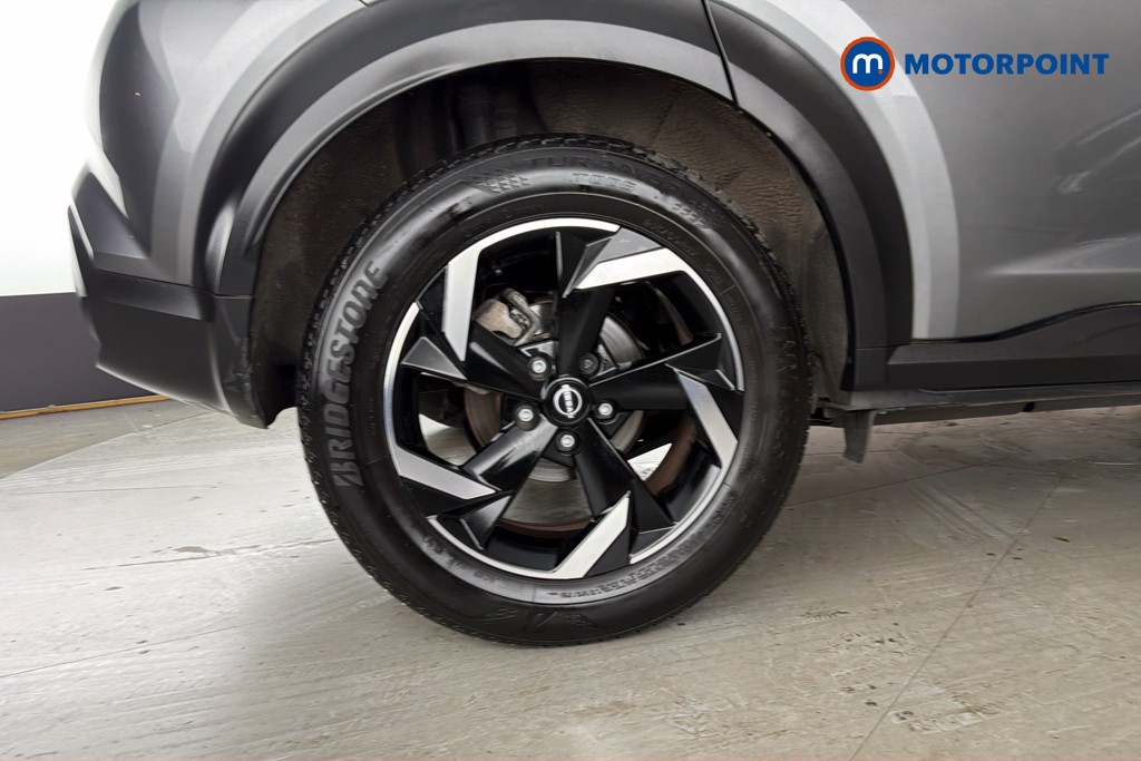 Nissan Juke N-Connecta Manual Petrol SUV - Stock Number (1658426) - 49th supplementary image