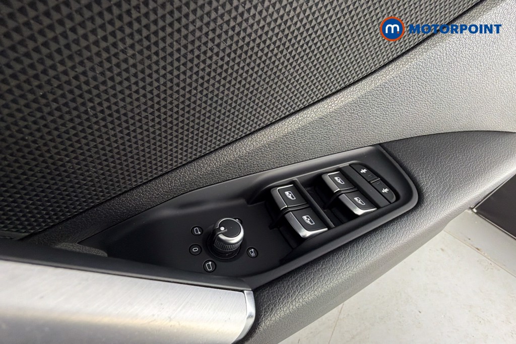 Audi Q2 S Line Automatic Petrol SUV - Stock Number (1658470) - 20th supplementary image