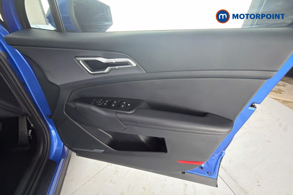 KIA Sportage Pure Automatic Petrol-Electric Hybrid SUV - Stock Number (1658502) - 19th supplementary image