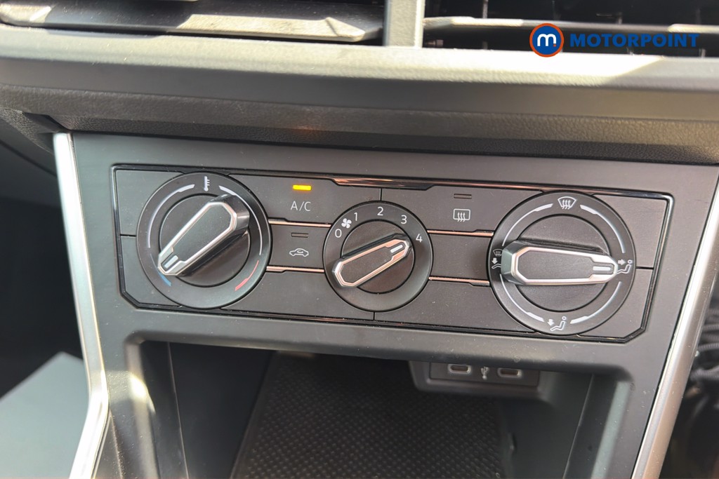 Volkswagen Polo Life Manual Petrol Hatchback - Stock Number (1658579) - 12th supplementary image