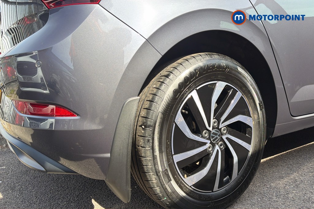 Volkswagen Polo Life Manual Petrol Hatchback - Stock Number (1658579) - 49th supplementary image