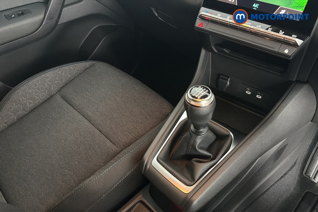 Renault Captur Evolution Manual Petrol SUV - Stock Number (1658625) - 15th supplementary image