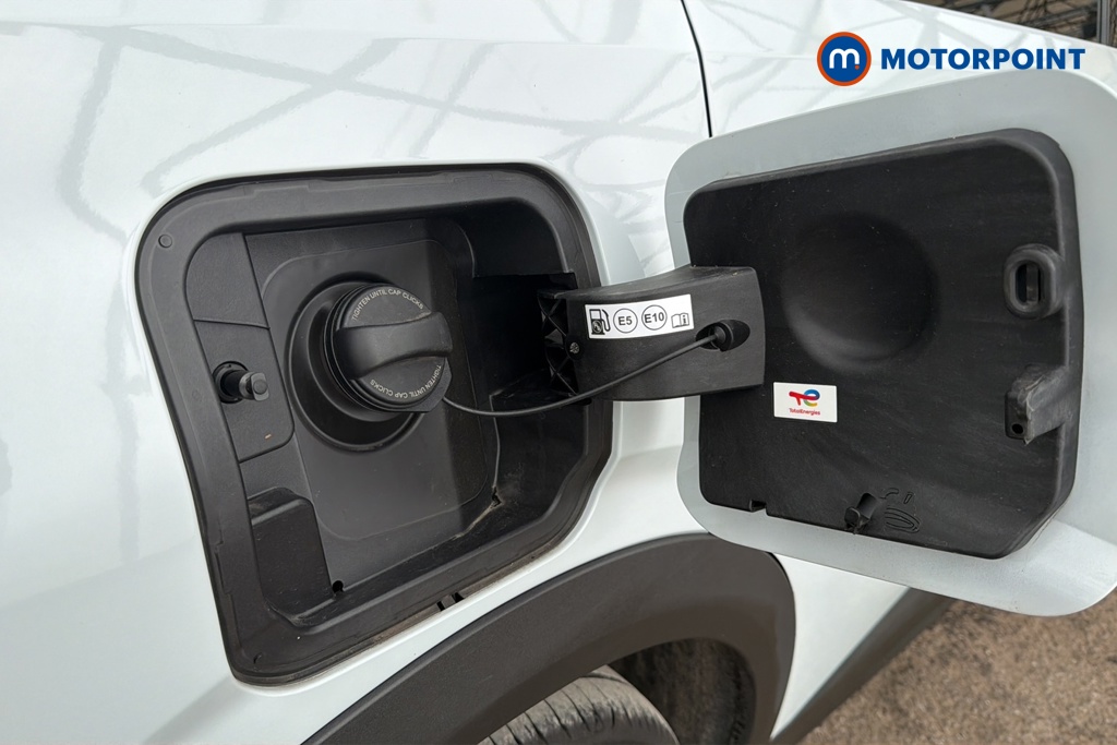 Peugeot 5008 Allure Automatic Petrol SUV - Stock Number (1659285) - 41st supplementary image