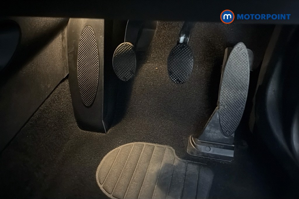 Mini Hatchback Cooper Classic Manual Petrol Hatchback - Stock Number (1659592) - 27th supplementary image