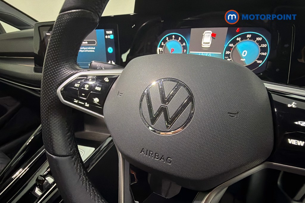 Volkswagen Golf R-Line Automatic Petrol Estate - Stock Number (1659639) - 5th supplementary image