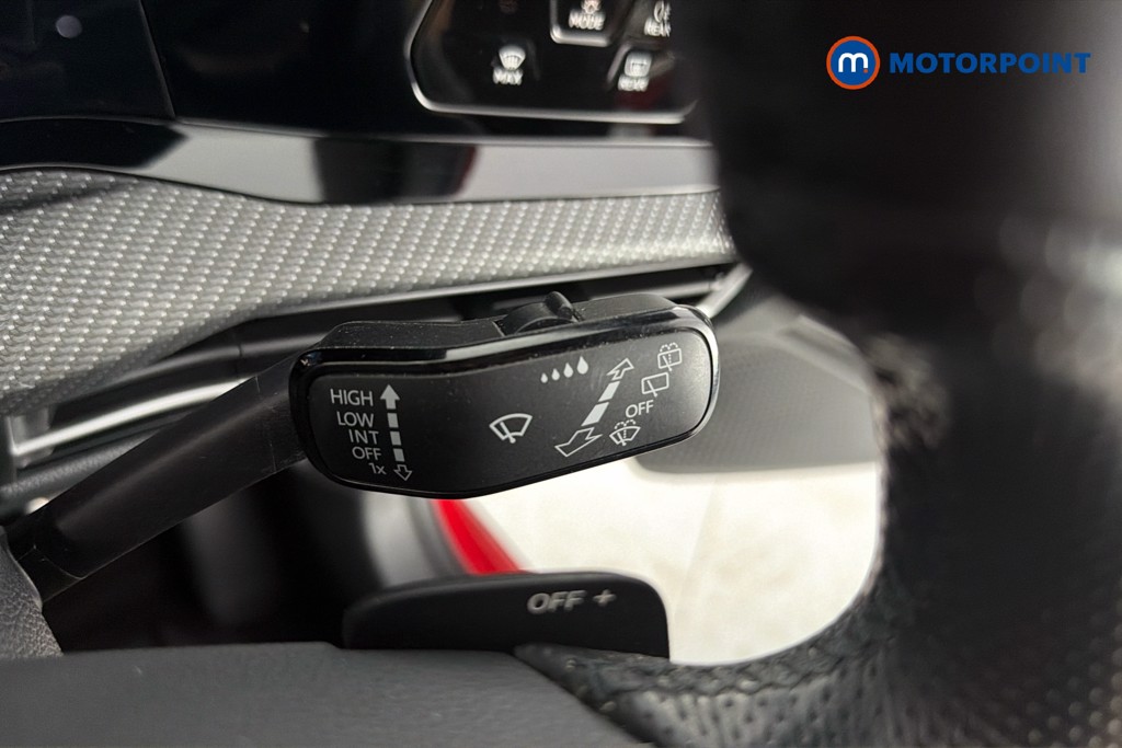 Volkswagen Golf R-Line Automatic Petrol Estate - Stock Number (1659639) - 7th supplementary image