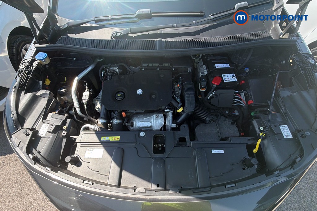 Peugeot 3008 Allure Premium Manual Diesel SUV - Stock Number (1583740) - 1st supplementary image