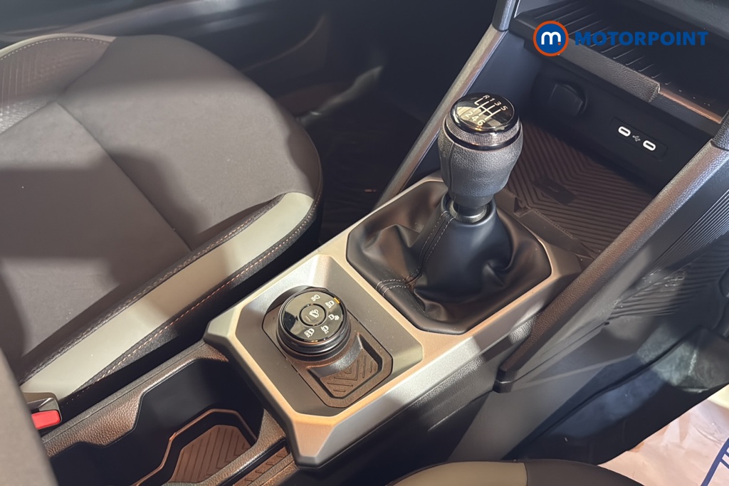 Dacia Duster Extreme Manual Petrol SUV - Stock Number (1627426) - 15th supplementary image