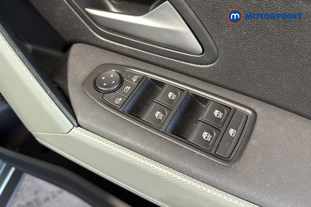 Dacia Duster Extreme Manual Petrol SUV - Stock Number (1627426) - 19th supplementary image