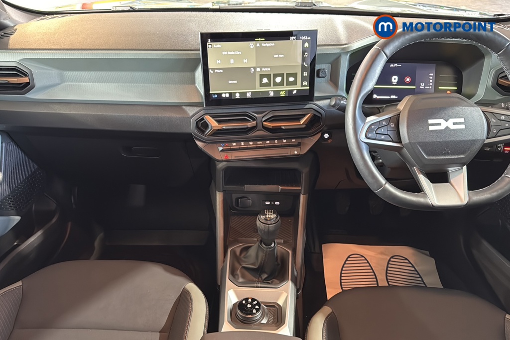 Dacia Duster Extreme Manual Petrol SUV - Stock Number (1627426) - 1st supplementary image