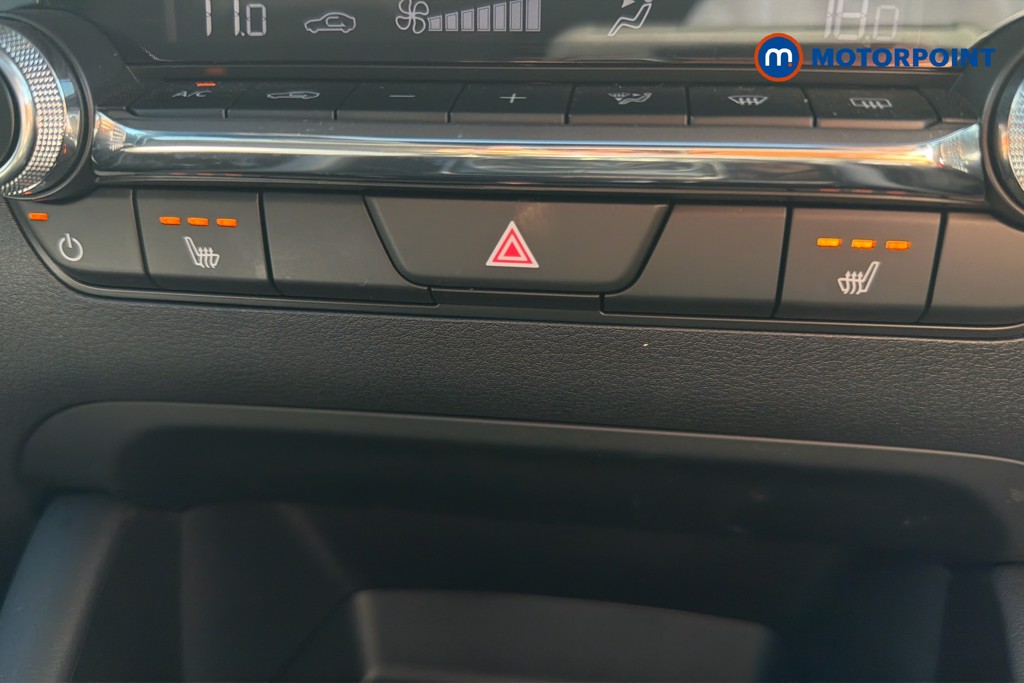 Mazda 3 Exclusive-Line Manual Petrol Hatchback - Stock Number (1644680) - 14th supplementary image