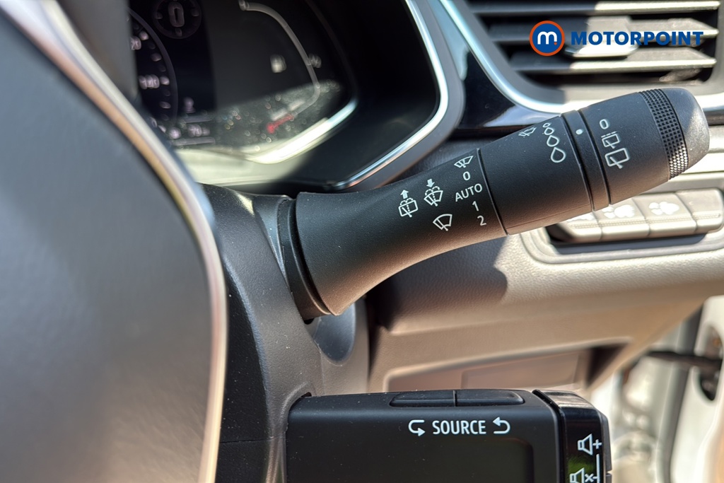 Renault Captur Rive Gauche Manual Petrol SUV - Stock Number (1647375) - 6th supplementary image