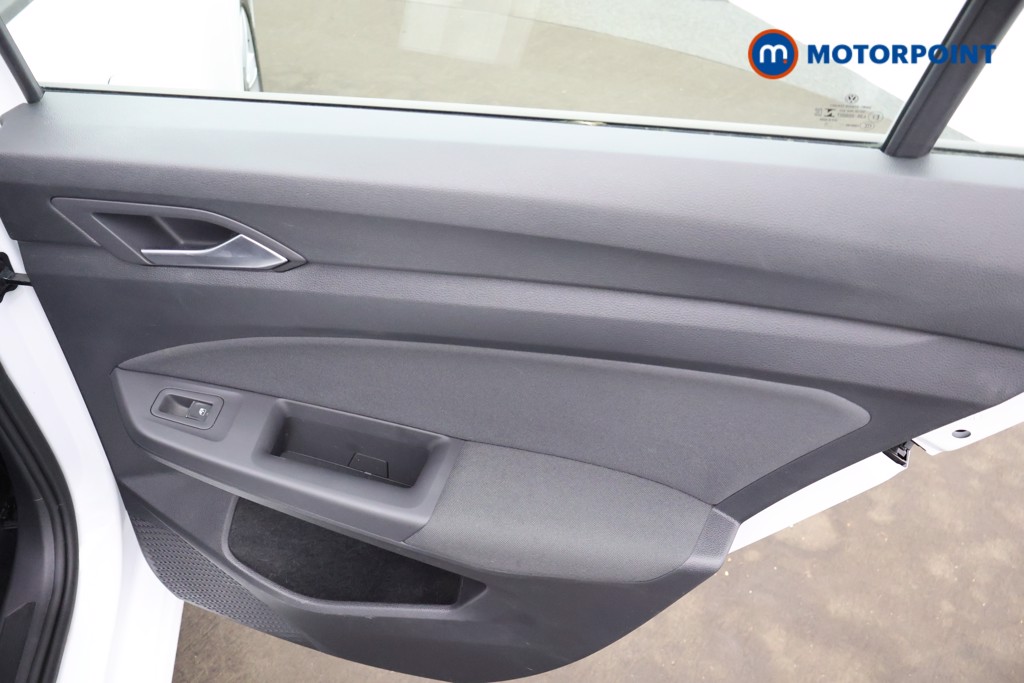 Volkswagen Golf Life Manual Petrol Hatchback - Stock Number (1649216) - 16th supplementary image