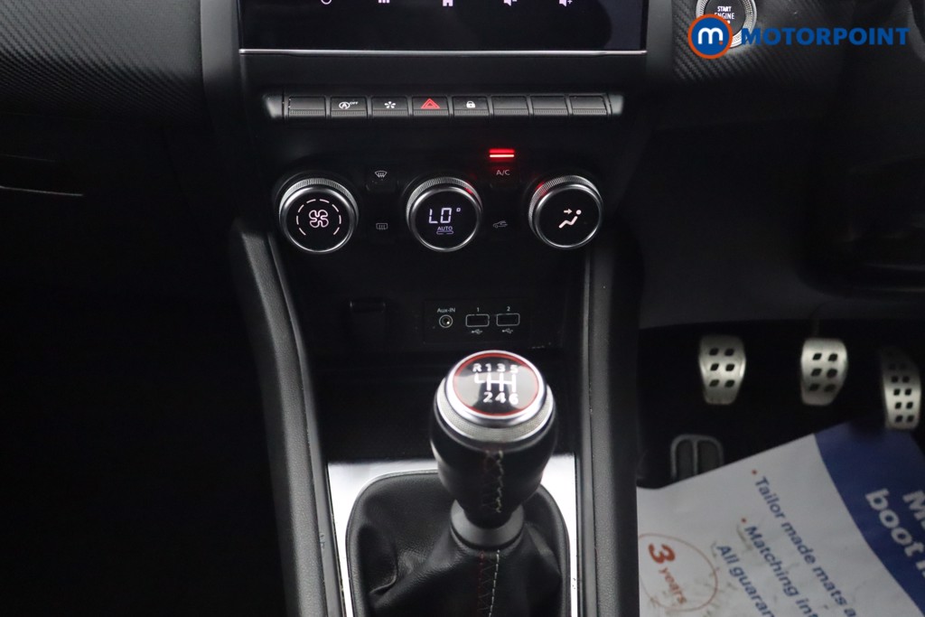 Renault Captur R.S. Line Manual Petrol SUV - Stock Number (1650301) - 4th supplementary image