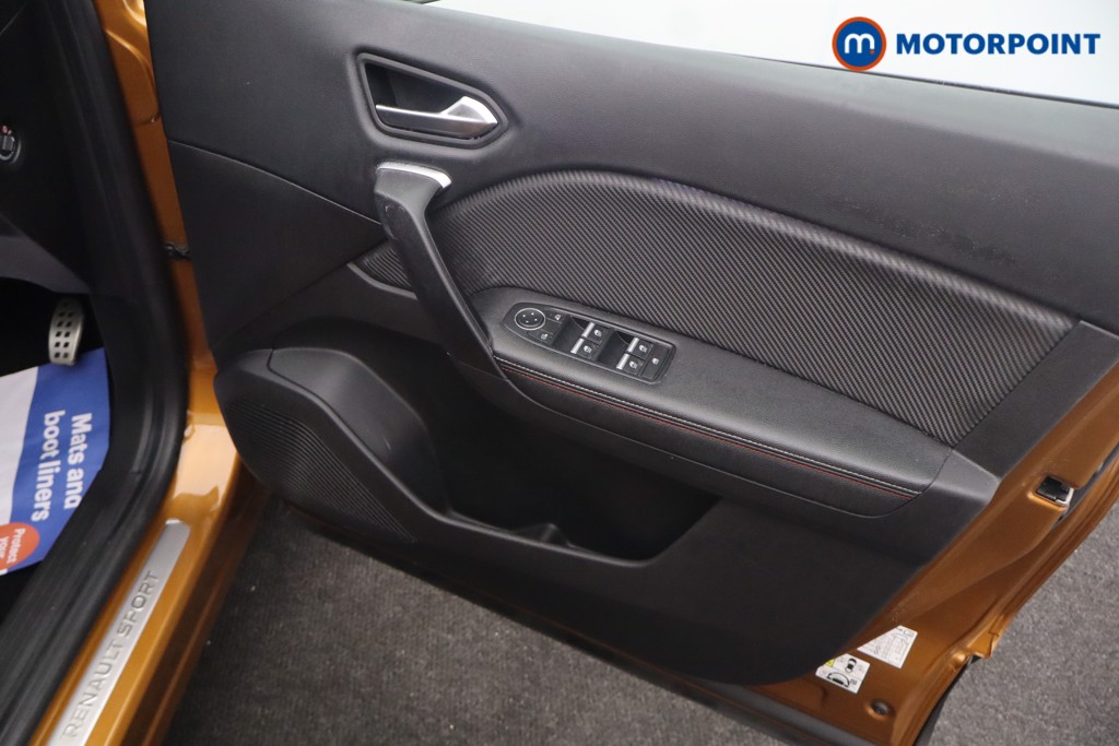 Renault Captur R.S. Line Manual Petrol SUV - Stock Number (1650301) - 14th supplementary image