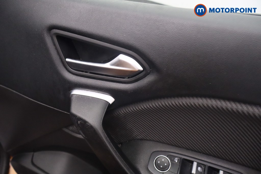 Renault Captur R.S. Line Manual Petrol SUV - Stock Number (1650301) - 16th supplementary image