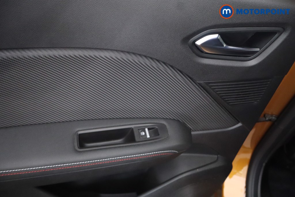 Renault Captur R.S. Line Manual Petrol SUV - Stock Number (1650301) - 29th supplementary image