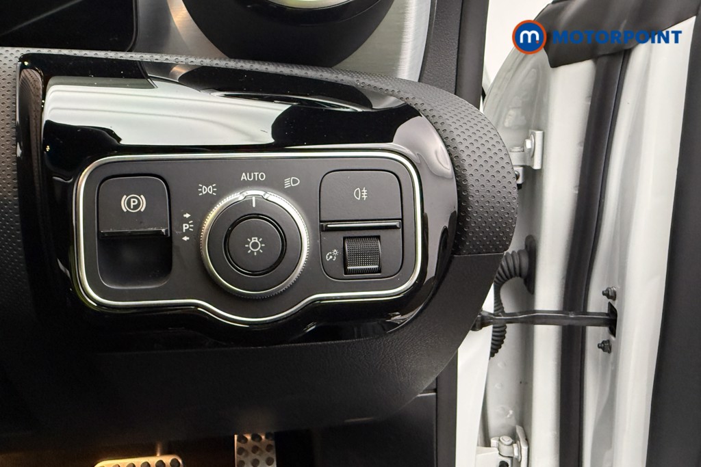 Mercedes-Benz CLA Amg Line Automatic Petrol Estate - Stock Number (1650885) - 21st supplementary image