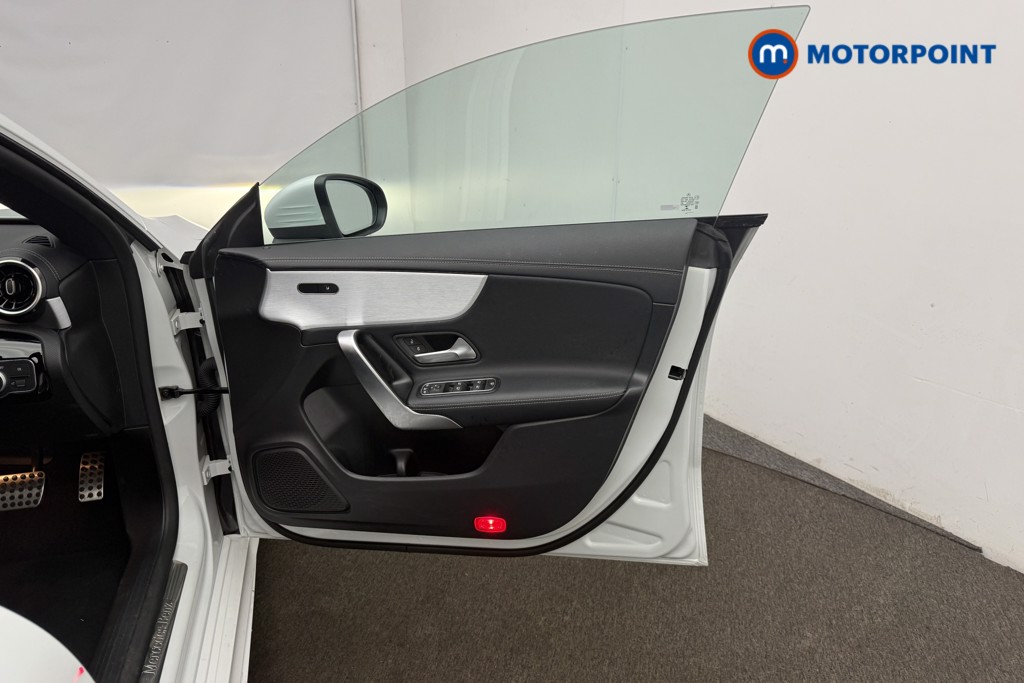Mercedes-Benz CLA Amg Line Automatic Petrol Estate - Stock Number (1650885) - 22nd supplementary image