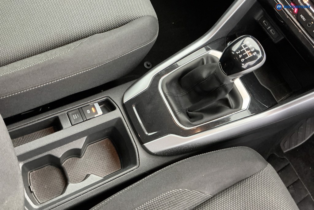 Volkswagen T-Roc Life Manual Petrol SUV - Stock Number (1651397) - 9th supplementary image