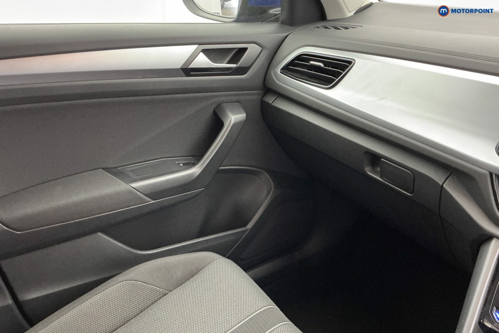 Volkswagen T-Roc Life Manual Petrol SUV - Stock Number (1651397) - 11th supplementary image