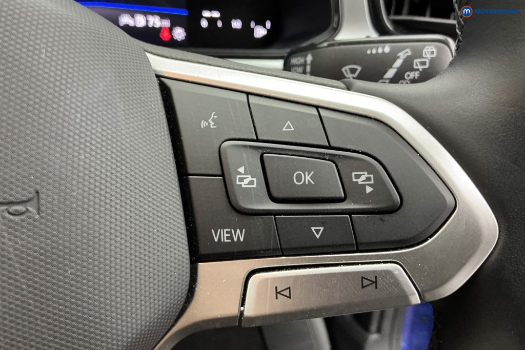 Volkswagen T-Roc Life Manual Petrol SUV - Stock Number (1651397) - 13th supplementary image