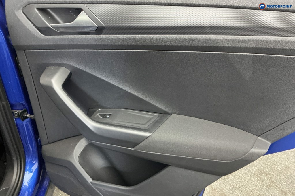 Volkswagen T-Roc Life Manual Petrol SUV - Stock Number (1651397) - 20th supplementary image