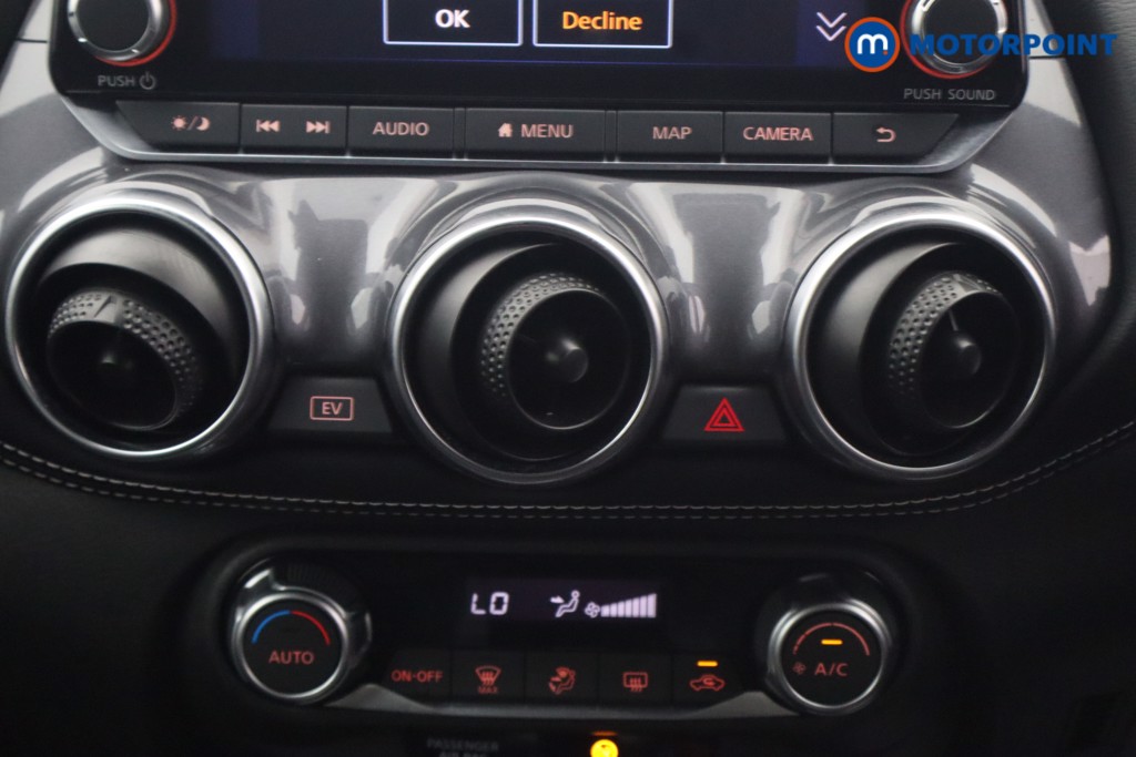 Nissan Juke N-Connecta Automatic Petrol-Electric Hybrid SUV - Stock Number (1651435) - 4th supplementary image