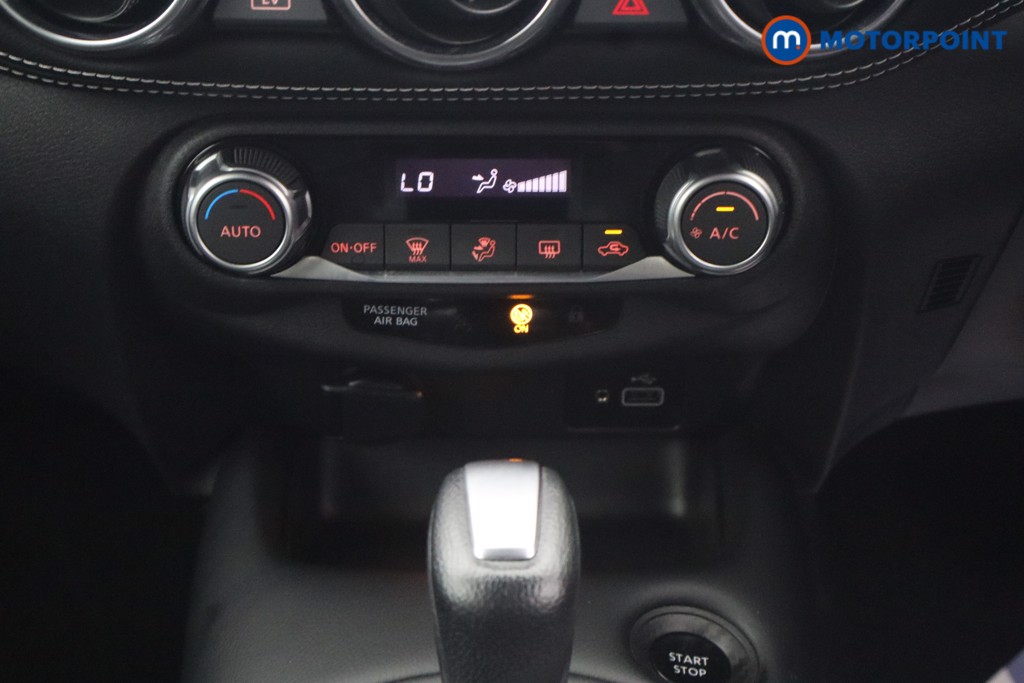 Nissan Juke N-Connecta Automatic Petrol-Electric Hybrid SUV - Stock Number (1651435) - 5th supplementary image