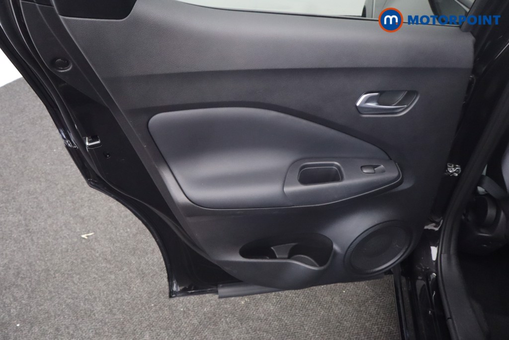 Nissan Juke N-Connecta Automatic Petrol-Electric Hybrid SUV - Stock Number (1651435) - 31st supplementary image