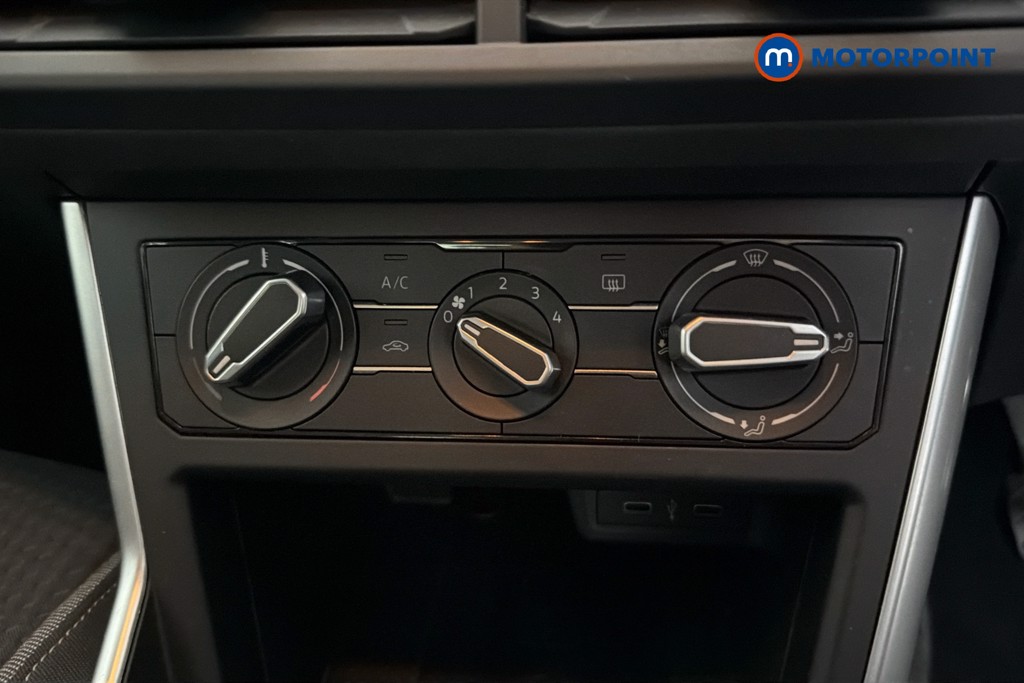 Volkswagen Polo Life Manual Petrol Hatchback - Stock Number (1652265) - 12th supplementary image