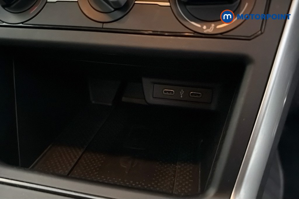 Volkswagen Polo Life Manual Petrol Hatchback - Stock Number (1652265) - 17th supplementary image
