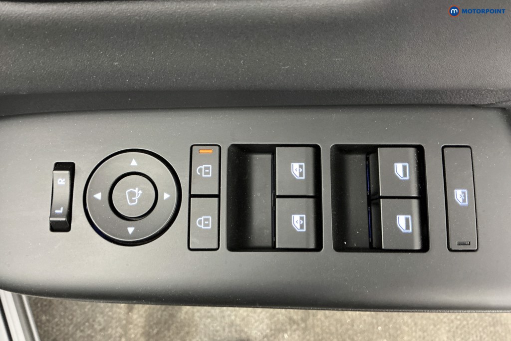 Hyundai Kona Ultimate Manual Petrol SUV - Stock Number (1652600) - 17th supplementary image