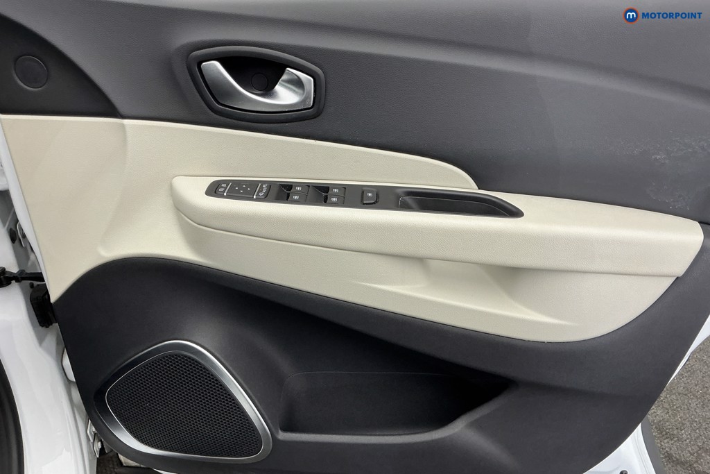 Renault Captur Gt Line Manual Diesel SUV - Stock Number (1653193) - 15th supplementary image