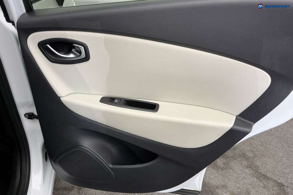 Renault Captur Gt Line Manual Diesel SUV - Stock Number (1653193) - 19th supplementary image