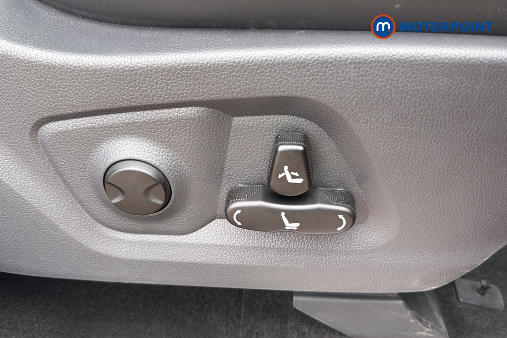 KGM Musso Saracen Plus Automatic Diesel Double Cab Pick-Up - Stock Number (1653802) - 23rd supplementary image