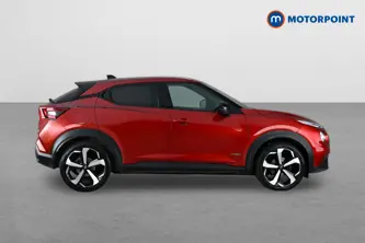 Nissan Juke Tekna Automatic Petrol-Electric Hybrid SUV - Stock Number (1654008) - Drivers side