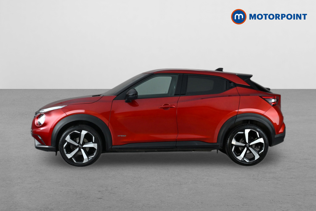 Nissan Juke Tekna Automatic Petrol-Electric Hybrid SUV - Stock Number (1654008) - Passenger side