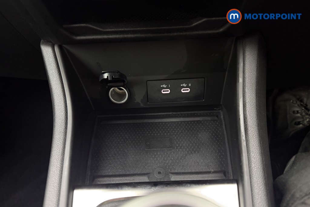 Renault Captur Evolution Manual Petrol SUV - Stock Number (1654074) - 14th supplementary image