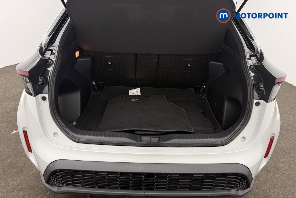 Toyota Yaris Cross Gr Sport Automatic Petrol-Electric Hybrid Estate - Stock Number (1654103) - 5th supplementary image