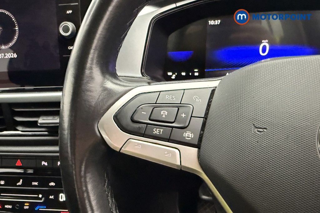 Volkswagen T-Roc Life Manual Petrol SUV - Stock Number (1655272) - 7th supplementary image