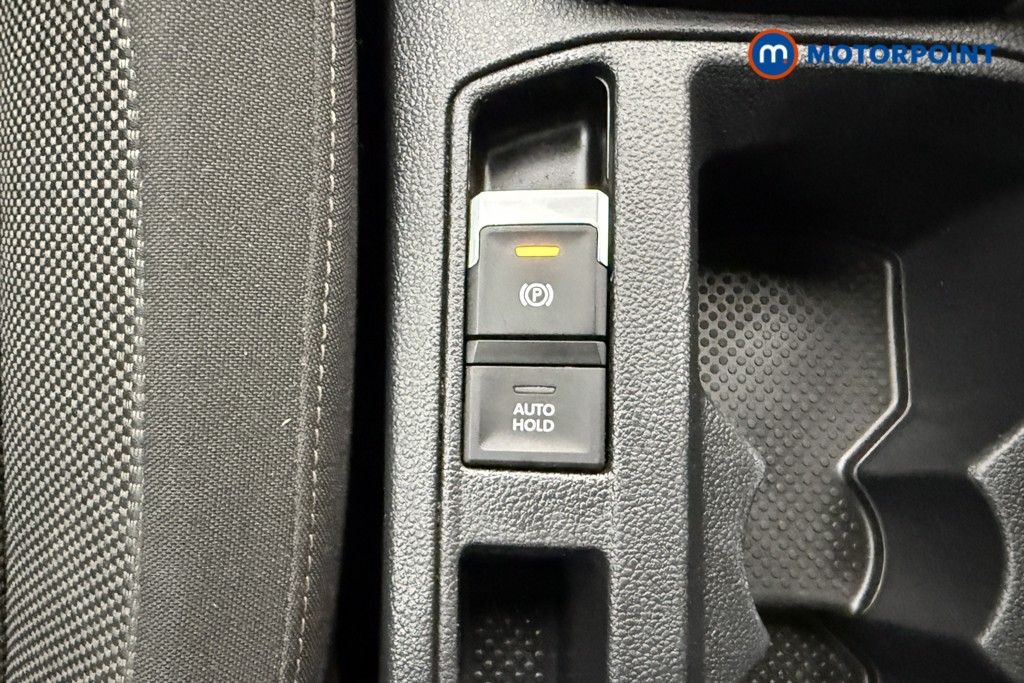 Volkswagen T-Roc Life Manual Petrol SUV - Stock Number (1655272) - 14th supplementary image