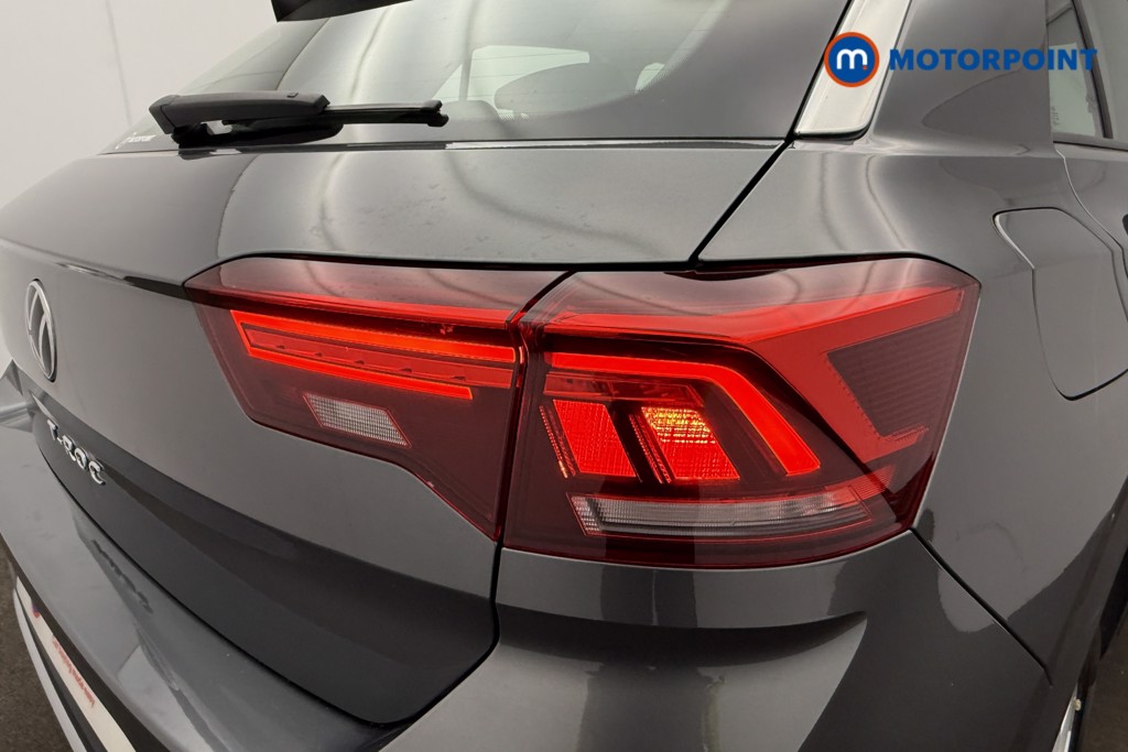 Volkswagen T-Roc Life Manual Petrol SUV - Stock Number (1655272) - 17th supplementary image