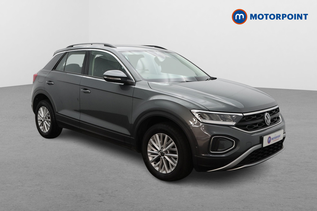 Volkswagen T-Roc Life Manual Petrol SUV - Stock Number (1655272) - Drivers side front corner