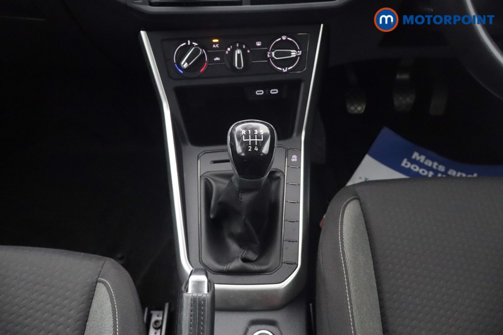 Volkswagen Polo Life Manual Petrol Hatchback - Stock Number (1655299) - 5th supplementary image