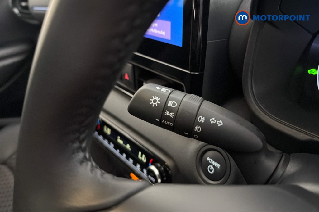 Toyota Yaris Premiere Edition Automatic Petrol-Electric Hybrid Hatchback - Stock Number (1656502) - 6th supplementary image