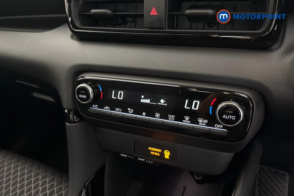 Toyota Yaris Premiere Edition Automatic Petrol-Electric Hybrid Hatchback - Stock Number (1656502) - 12th supplementary image