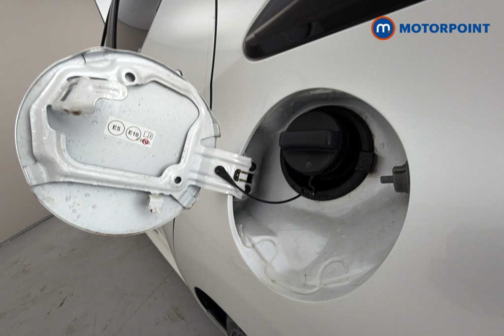 Toyota Yaris Premiere Edition Automatic Petrol-Electric Hybrid Hatchback - Stock Number (1656502) - 41st supplementary image